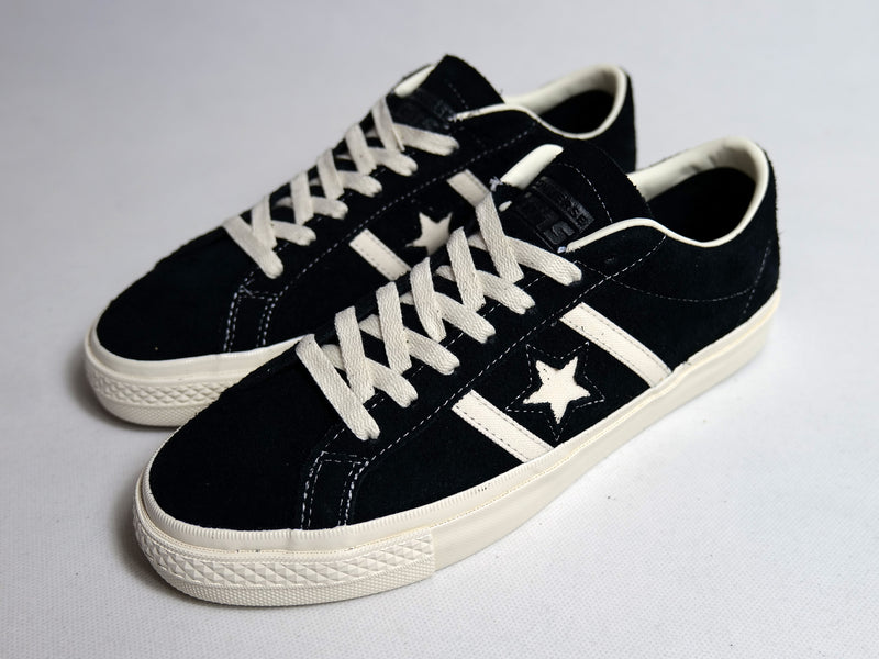 One Star Academy Pro Low - Black / Egret