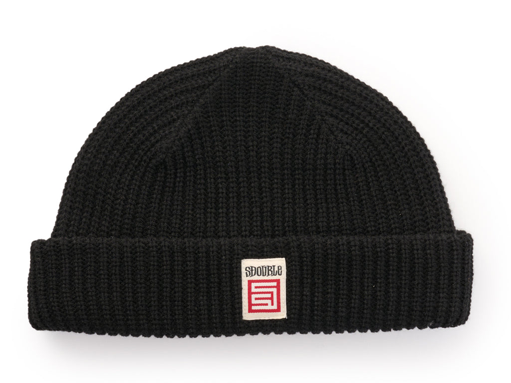 Red Cube Low Beanie - Black