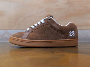 Sal 23 - Brown / Gum