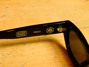 The Pearla - Polished Black / Black